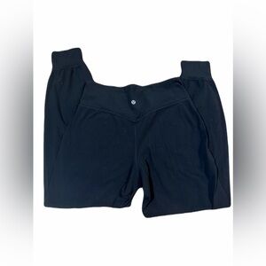Lululemon Align high rise jogger size 8 in color black full length